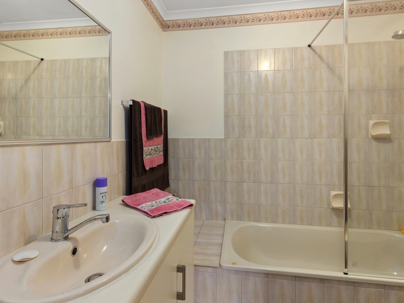 27 Barwell Ave, Marleston SA 5033