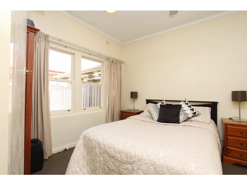 3/7 Daphne St, Kurralta Park SA 5037