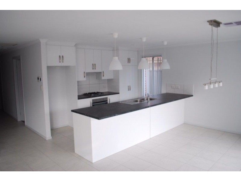 12 Apollo Street, Woodcroft SA 5162