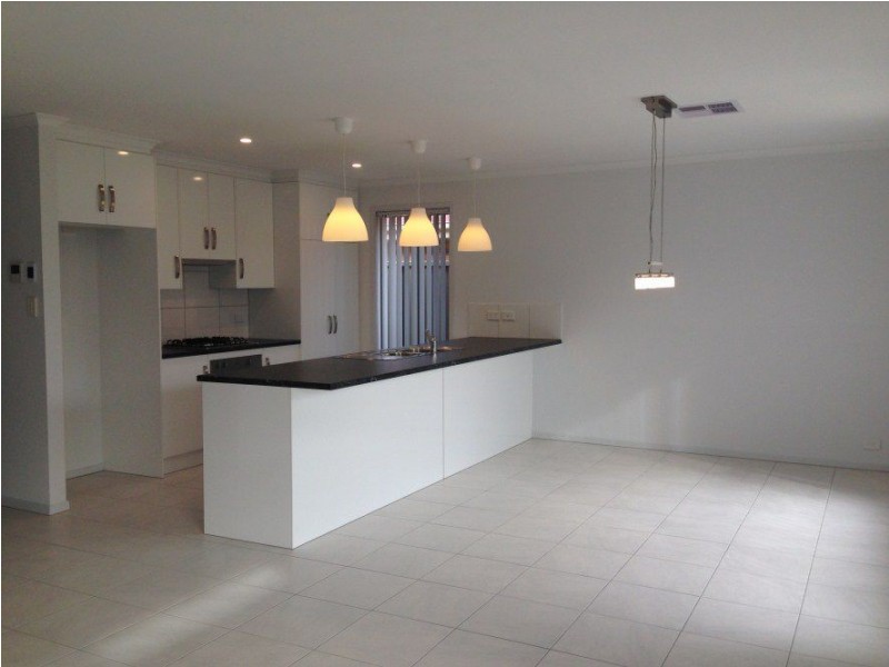 12 Apollo Street, Woodcroft SA 5162