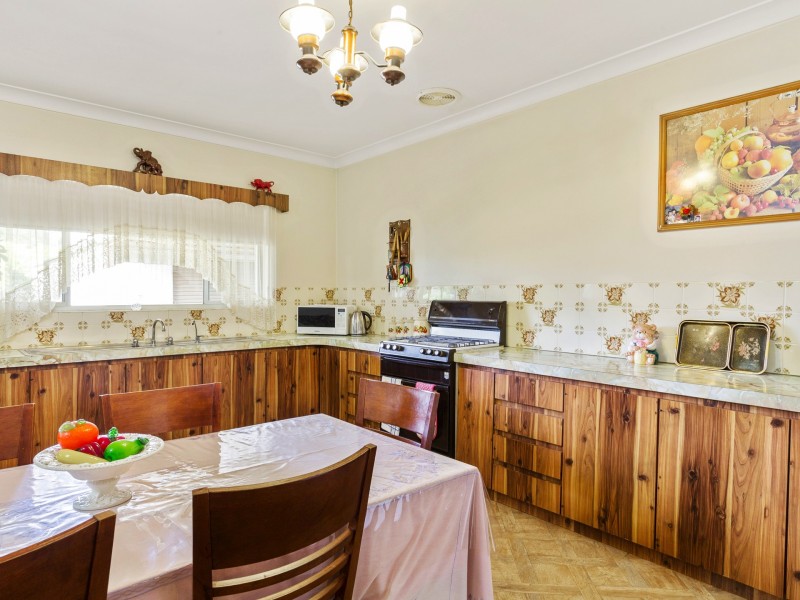 9 Attrill Ave, Hilton SA 5033