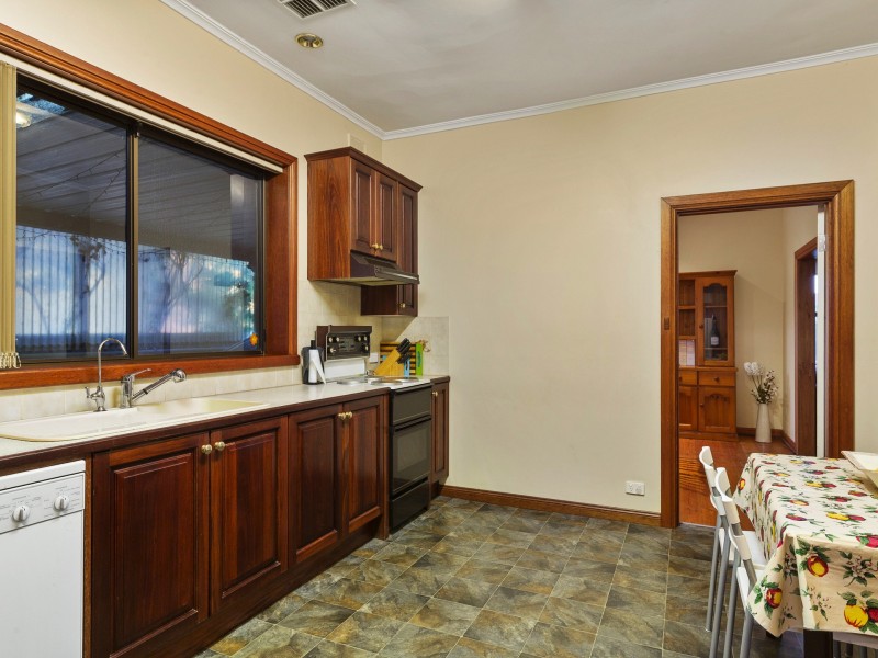 28 Glenburnie Tce, Plympton SA 5038