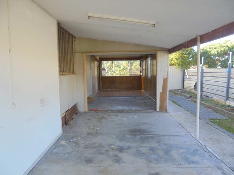 83 Newton Rd, Blacktown NSW 2148