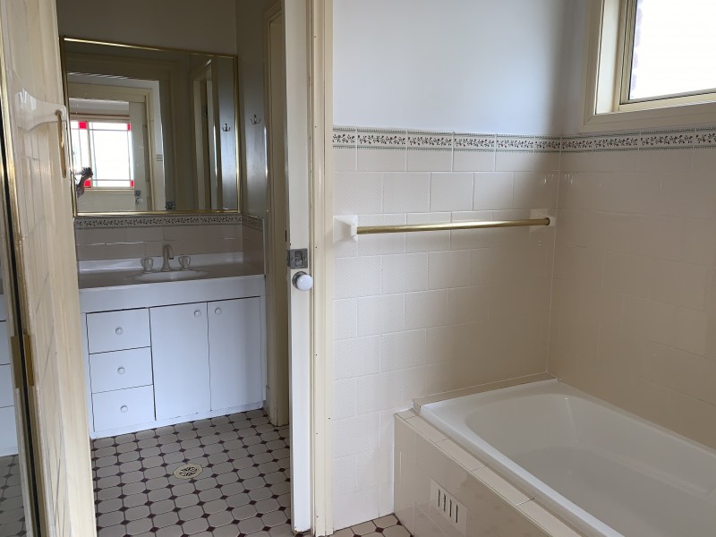 Unit 2/303 Flushcombe Rd, Blacktown NSW 2148