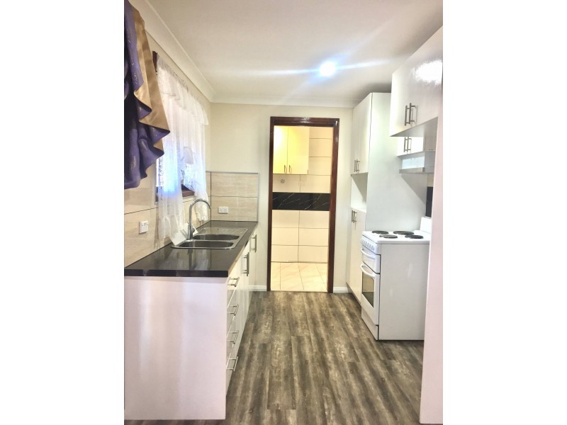 37A Crawford Rd, Doonside NSW 2767