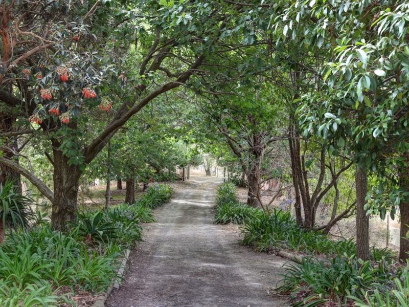 35 Heather Road, Heathfield SA 5153