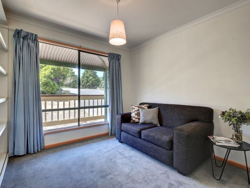 9 Dalmeny Drive, Mount Barker SA 5251