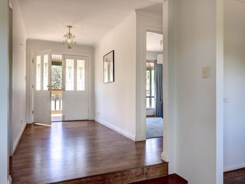 9 Dalmeny Drive, Mount Barker SA 5251