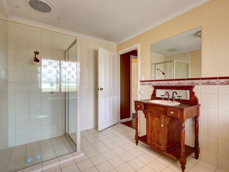 9 Dalmeny Drive, Mount Barker SA 5251