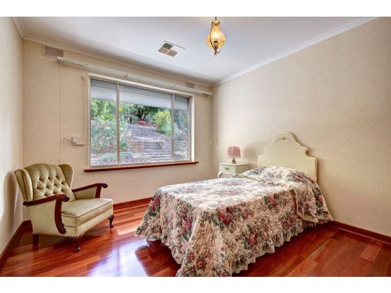 10 Suffolk Road, Aldgate SA 5154