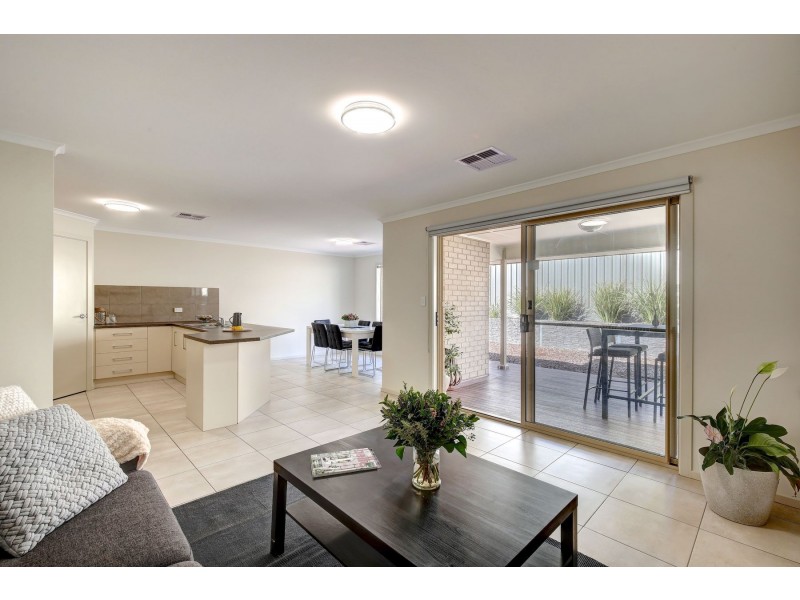 6 Jervois Road, Seaford Heights SA 5169