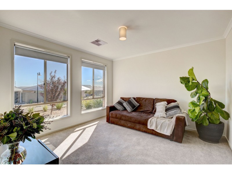 6 Jervois Road, Seaford Heights SA 5169