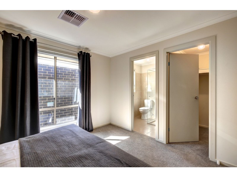 6 Jervois Road, Seaford Heights SA 5169