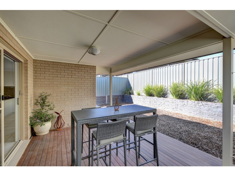 6 Jervois Road, Seaford Heights SA 5169