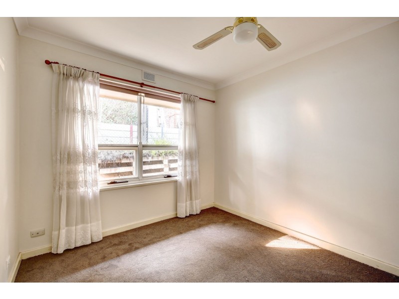 15 Reserve Parade, Morphett Vale SA 5162