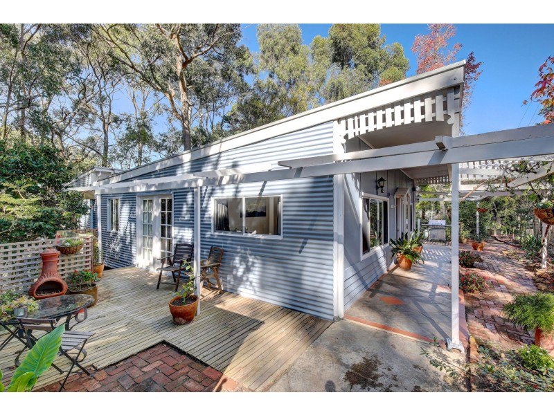 8 Hollidays Road, Summertown SA 5141