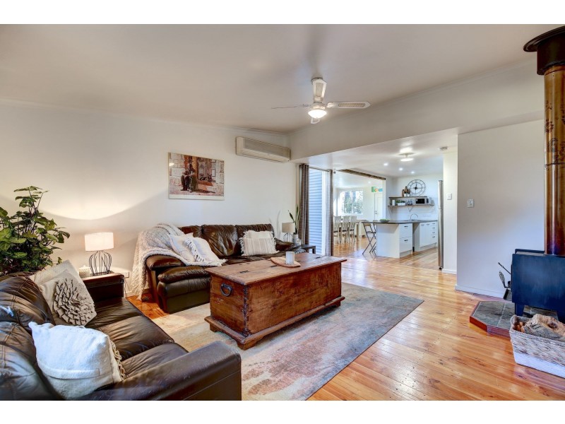 8 Hollidays Road, Summertown SA 5141