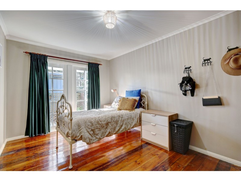 8 Hollidays Road, Summertown SA 5141