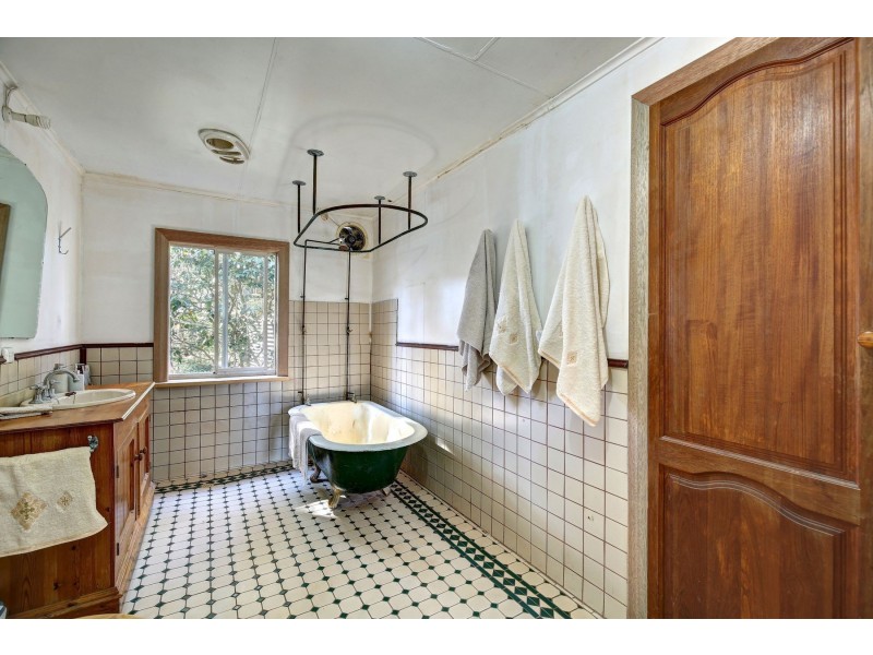 8 Hollidays Road, Summertown SA 5141