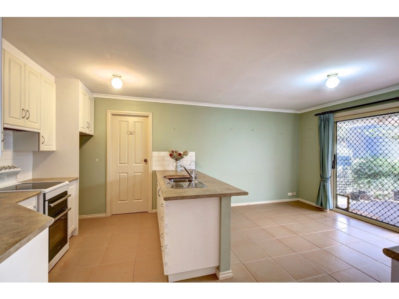 24 First Street, Mylor SA 5153