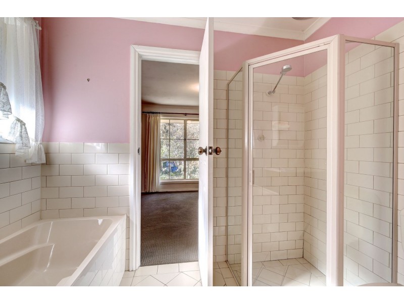 24 First Street, Mylor SA 5153