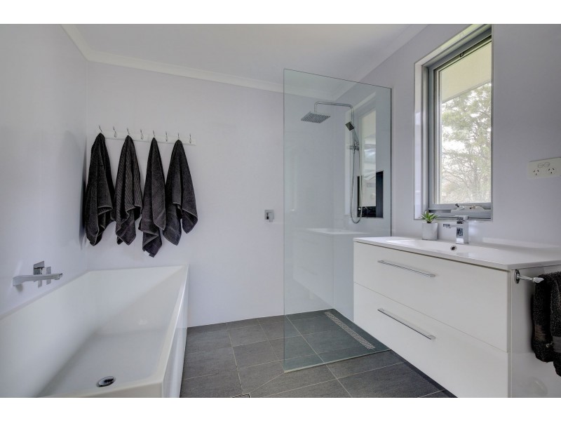 1 Memorial Drive, Mount Barker SA 5251