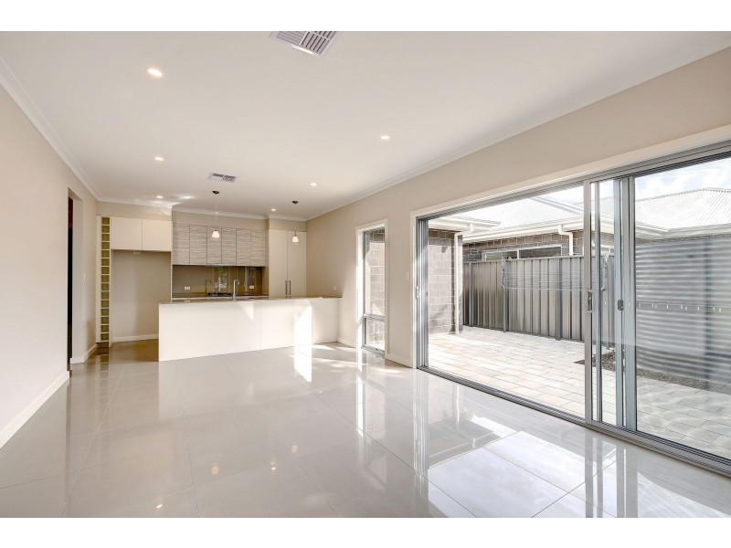 2/1 Klar Avenue, Darlington SA 5047