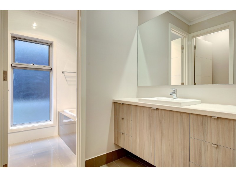 2/1 Klar Avenue, Darlington SA 5047