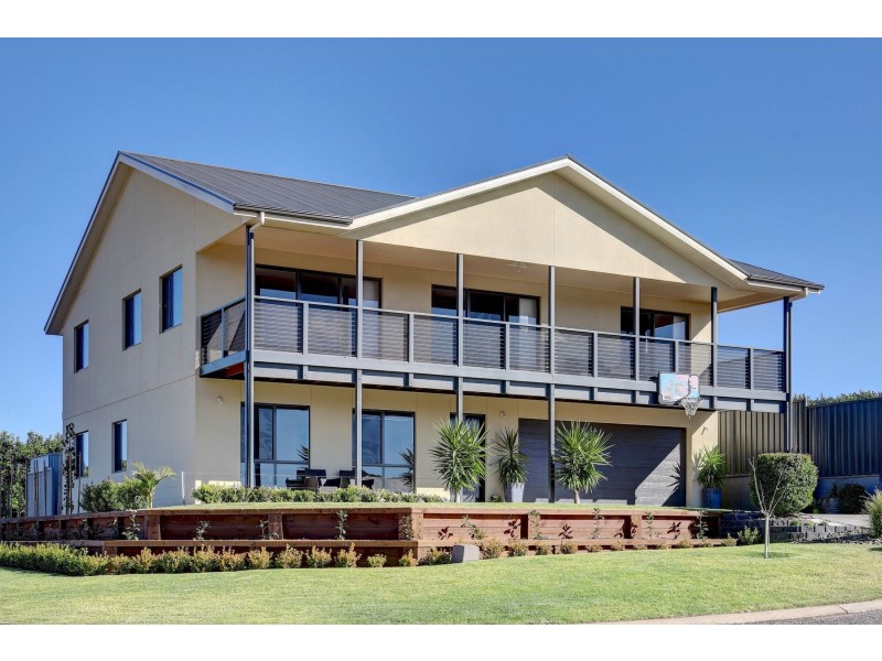 2 Murray Avenue, Woodlane SA 5238