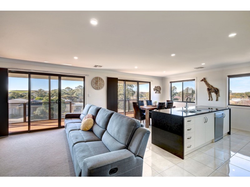 2 Murray Avenue, Woodlane SA 5238