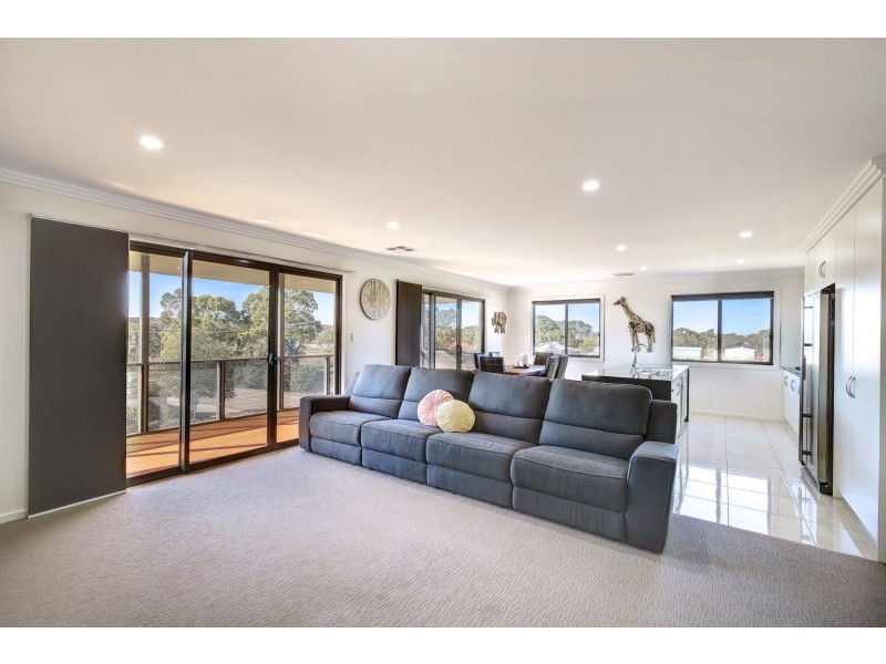 2 Murray Avenue, Woodlane SA 5238