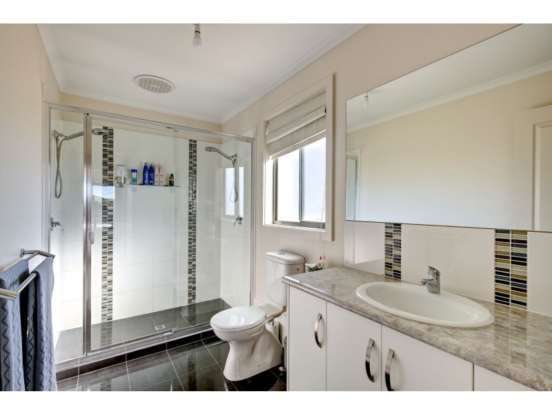 2 Murray Avenue, Woodlane SA 5238