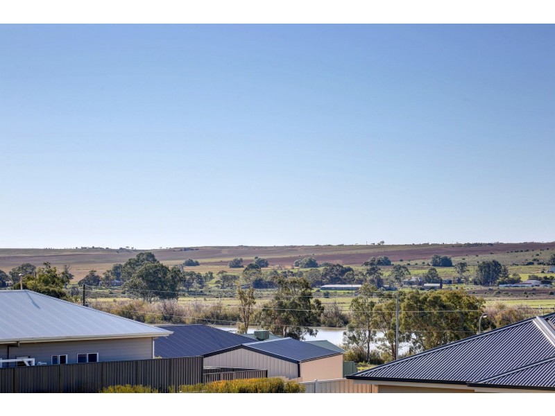 2 Murray Avenue, Woodlane SA 5238