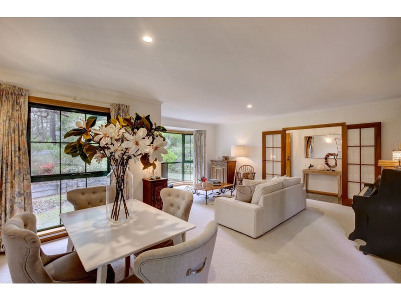 108 Cave Avenue, Bridgewater SA 5155