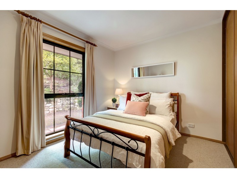 108 Cave Avenue, Bridgewater SA 5155