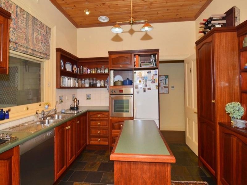 40 Avenue Road, Stirling SA 5152