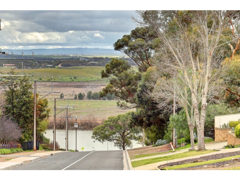 22 Thiele Road, Murray Bridge East SA 5253