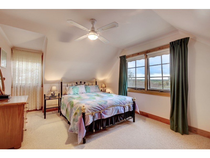 22 Thiele Road, Murray Bridge East SA 5253