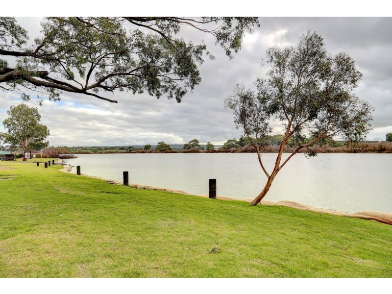 22 Thiele Road, Murray Bridge East SA 5253