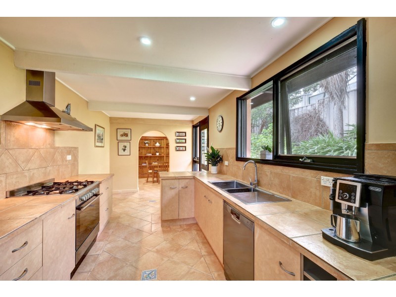 20 Osterley Avenue, Bridgewater SA 5155