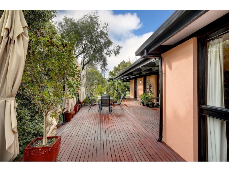 20 Osterley Avenue, Bridgewater SA 5155