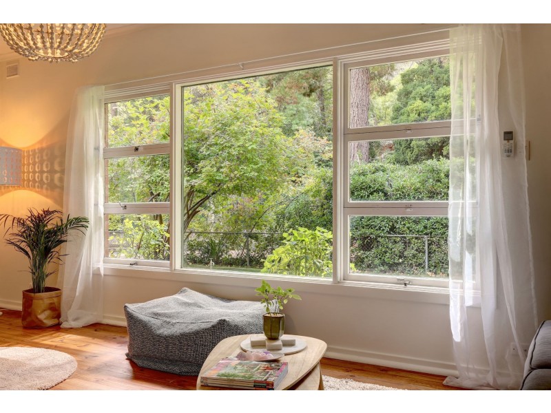 10 Sturt Valley Road, Stirling SA 5152