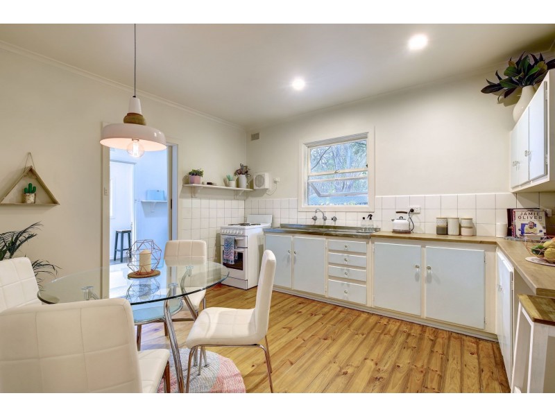 10 Sturt Valley Road, Stirling SA 5152