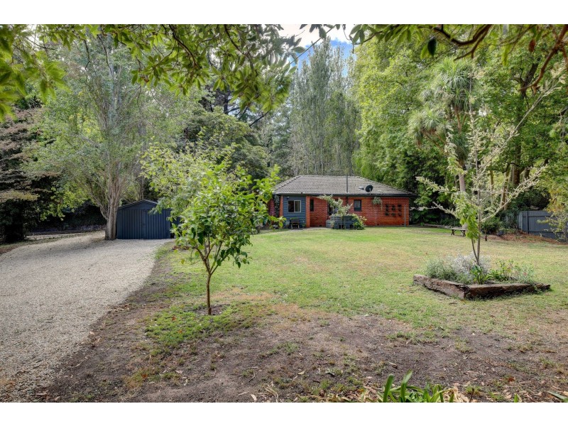 10 Sturt Valley Road, Stirling SA 5152