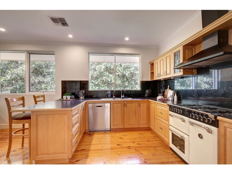 4 Alderley Road, Aldgate SA 5154