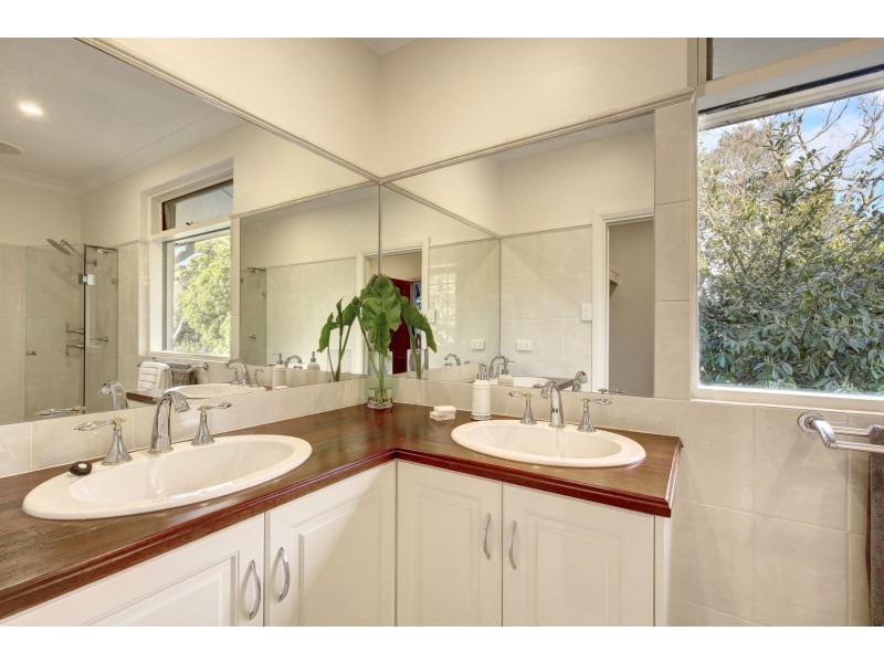 4 Alderley Road, Aldgate SA 5154