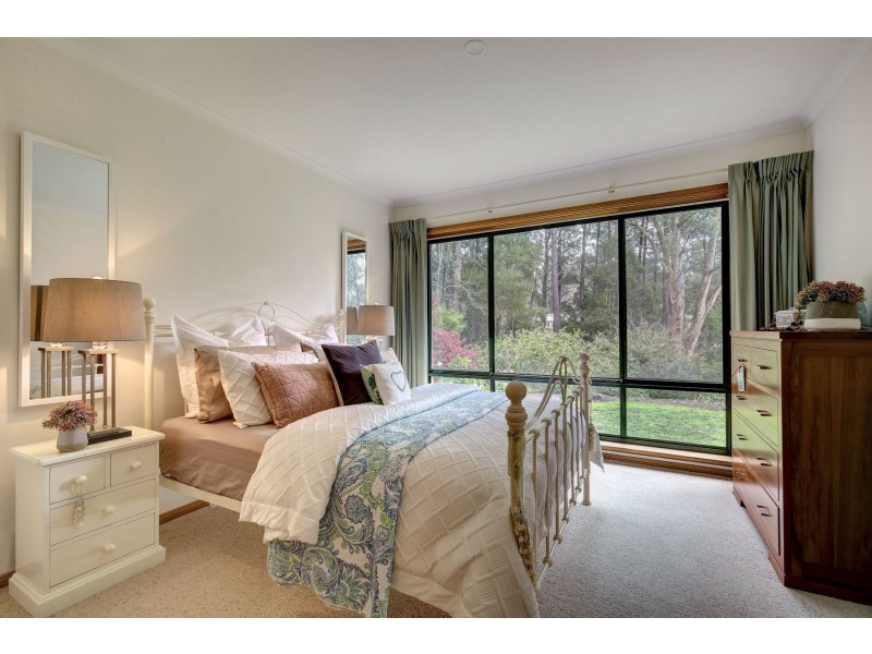 108 Cave Avenue, Bridgewater SA 5155