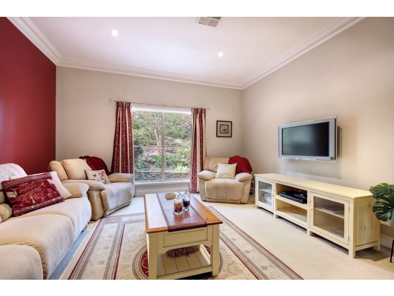 16 Ayers Hill Road, Stirling SA 5152