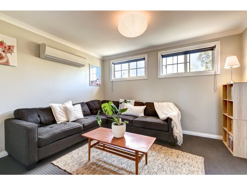 9 Pollard Street, Mount Barker SA 5251