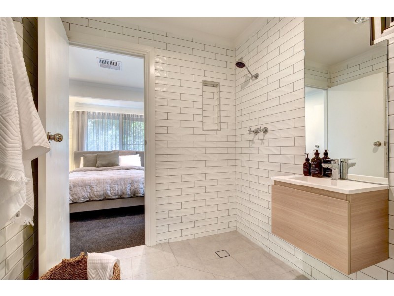 6 Cox Creek Road, Crafers SA 5152